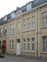Abacus House****