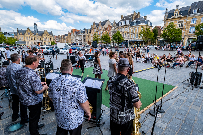 Electric Youth and the Boston Showband