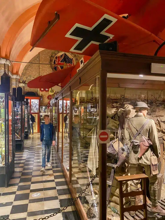 Hooge Crater Museum