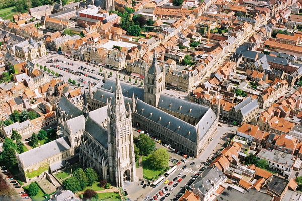 lakenhallen_kathedraal4.jpg